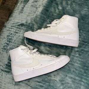 Classic White Women’s Blazers